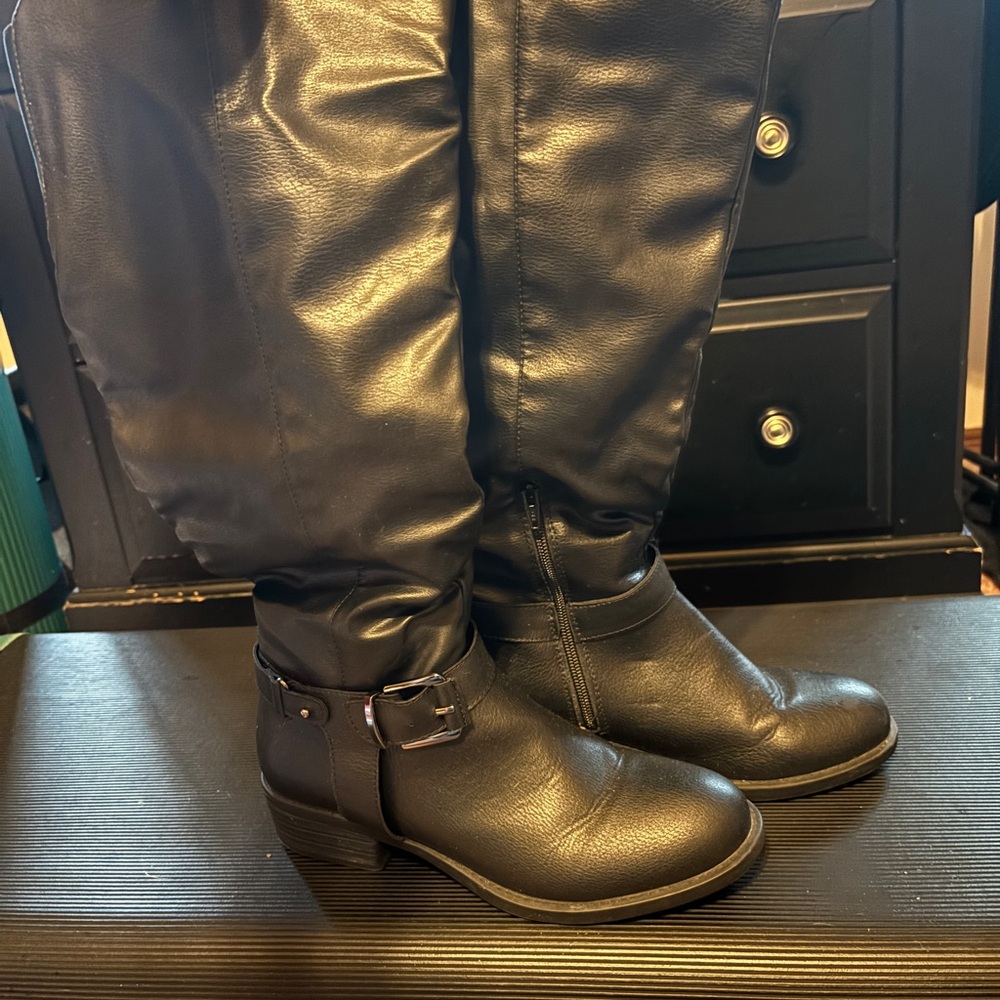Kohl's Black Wide-Fit Boots